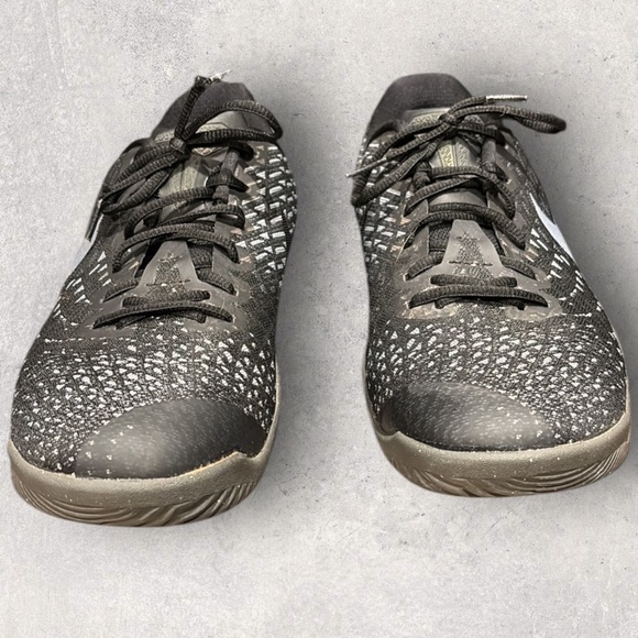 Size 11 - Nike Mamba Instinct EP Gray - Picture 2 of 8